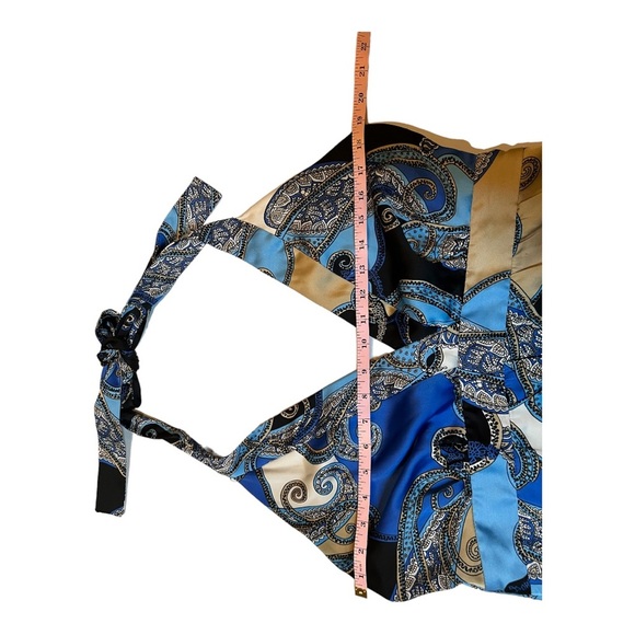 Attention halter top paisley print. - Picture 4 of 12